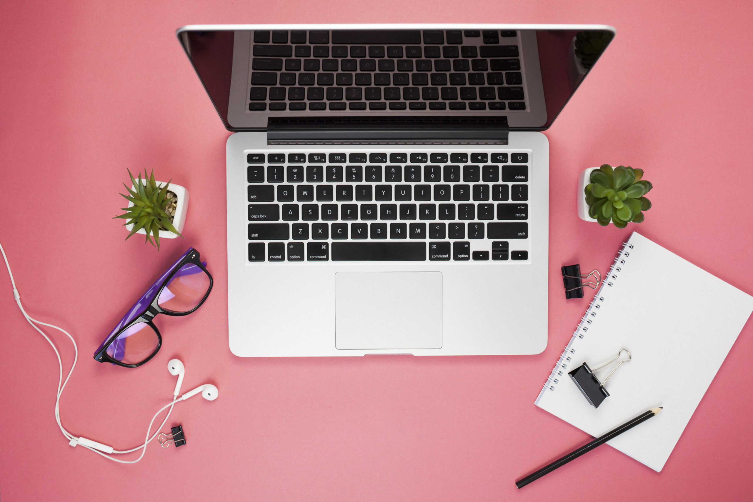 Read more about the article Best Budget-Friendly Second-Hand Laptops in Pakistan (2025 Edition)